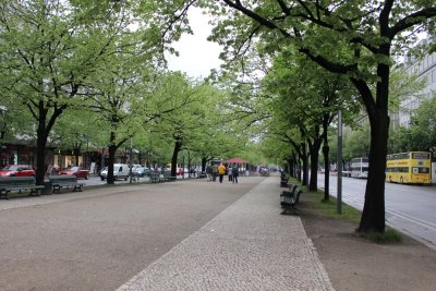 東柏林主要大道 The main avenue in East Berlin: Unter den Linden