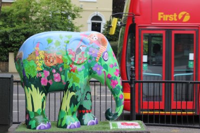 Holland Park Avenue (near Holland Park tube station)