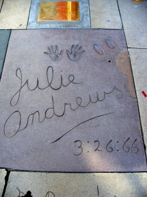 Graumans Julie Andrews.tif