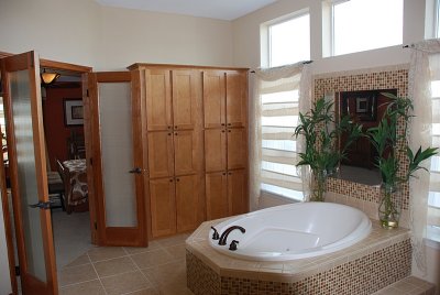 THE MASTER BATH HAD ITS OWN JACUZZI