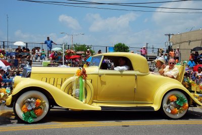 SAN ANTONIO HAS SEVERAL CAR CLUBS THAT PARTICIPATE IN THE BATTLE OF THE FLOWERS PARADE