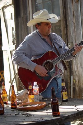ANOTHER AMATEUR MUSICIAN JAMMING AT LUCKENBACH