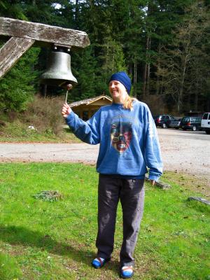 wendy ringing the bell