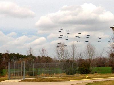10 MAR 06 TOM CRUISE'S F14 TOMCATS ARE GONE