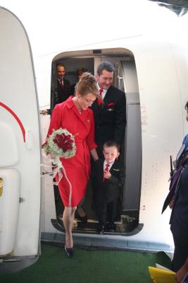 Megan, David and Kyle disembarking plane in Acapulco