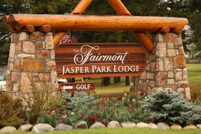 Entrance to the Fairmont Jasper Park Lodge