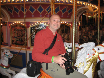 Dale rides Carousel Ride (Magic Kingdom)