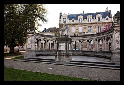 Square Jean Froissart