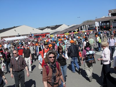 Het Plein: 15.50 uur.