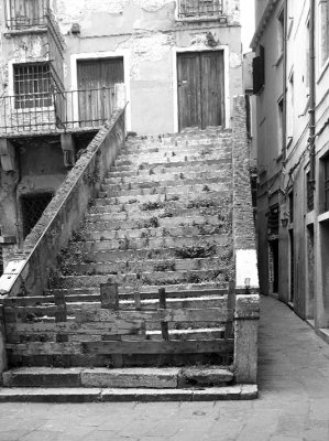 Old Stairs BW.jpg