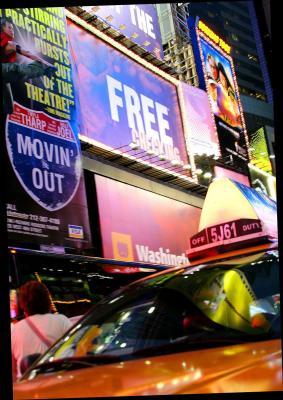 g3/60/498060/3/53603478.offdutycabdriverenjoyinghisleisurehobbydrivingaroundManhattan.jpg