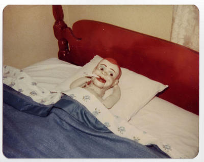 Jerry enjoys a few bedtime puffs, circa 1976