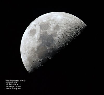 Moon4_E620.jpg