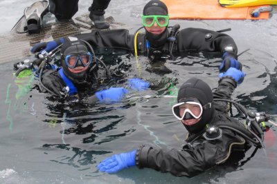 Ice Diving 0050.jpg