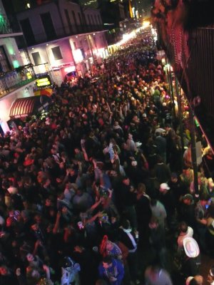 1AM Saturday on Bourbon St.