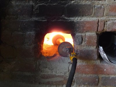 Kiln Used to Reduce Glass Temperature Slowly for 12 Hours