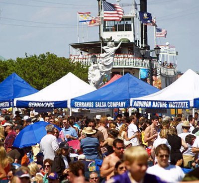 FQF Crowds on Riverfront