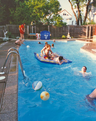 A typical summer afternoon in the 80's in the Kobylinski backyard