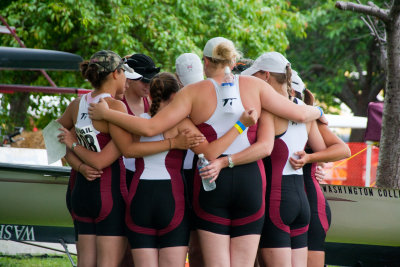 Huddle up