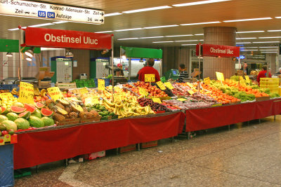 Frankfurt produce stand