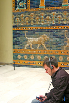 Wayne at the Ishtar Gate