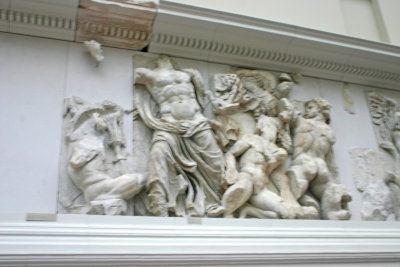 Frieze section