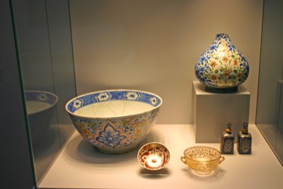 Ancient ceramics & glassware