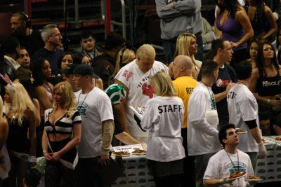 Past Wing Bowl Champion, El Wingador