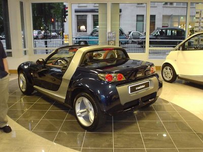 Roadster Preview at Mercedes-Benz Mayfair, May 2003