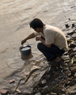 <B>Cooling Asphalt</B> <BR><FONT SIZE=2>Sa Dec, Vietnam - January 2008</FONT>