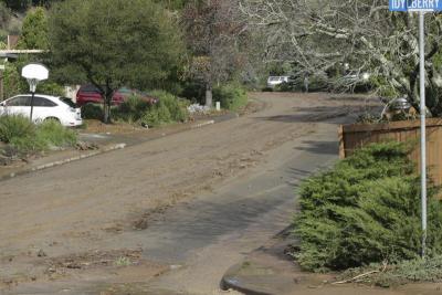 Idylberry and Mt. Tenaya Drive