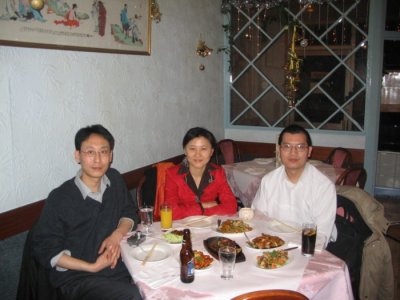 dining in Chinese restaurant.JPG