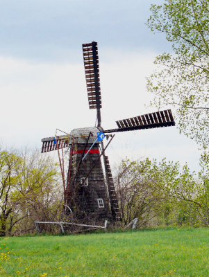5/3 Rustic old Windmill