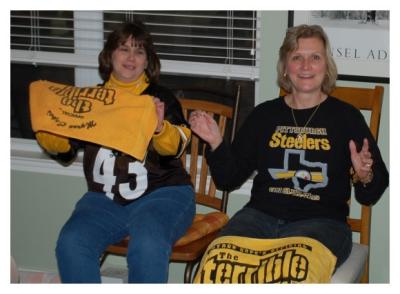 g3/61/510861/3/55236791.TerriKarenwithTowels.jpg