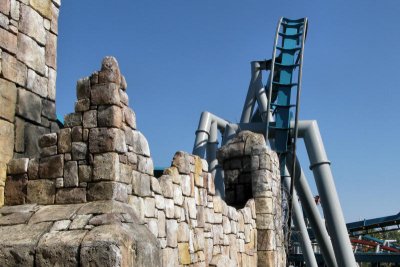 Dueling Dragons Ride