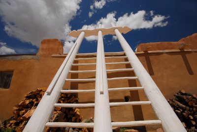 Kiva ladder
