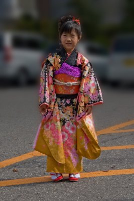 Young Girl at the Shirayamahine Shrine
