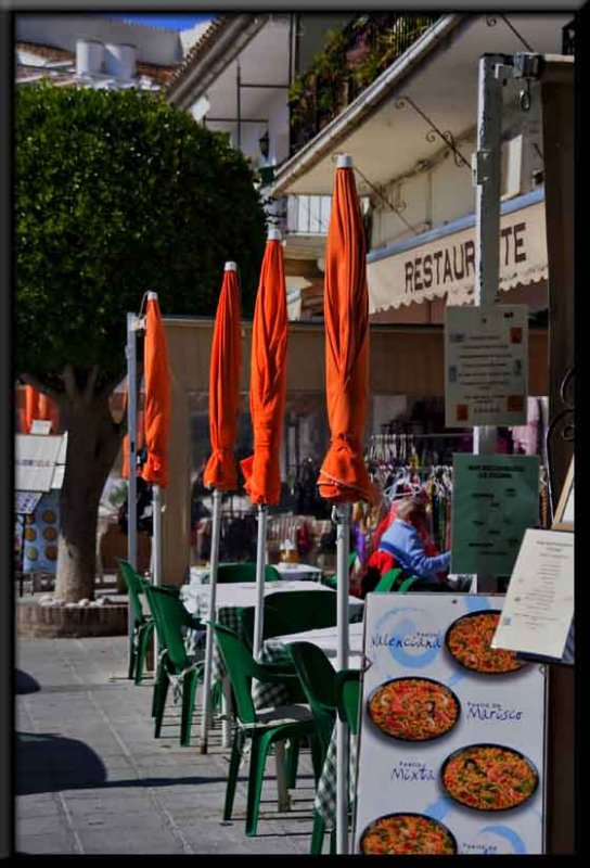 Lots of nice places to stop for a bite to eat and a refreshing drink!