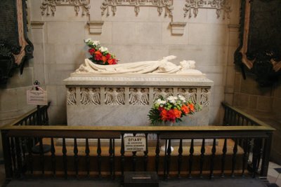 Tomb of Jadwiga of Poland