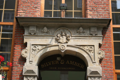 Silver and Amber at Piwna Str