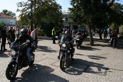 Here comes the motorcycles on Main Square