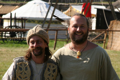 Pole, Hungarian - Two Good Friends