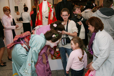 The youngest guests and Maiko