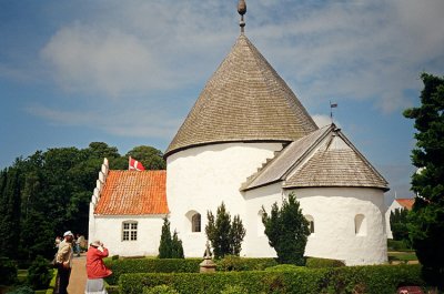 Nyker Rundkirke - Nyker Round Church