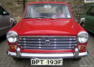 Austin 1300 in Leyburn Station