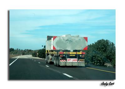 Wide & Heavy Load on the road.
1/500s f/9.0 at 70.0mm