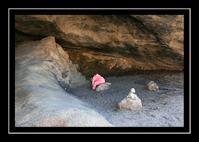 Norah and Kitty Cat go caving