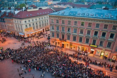 Crowds To Pay Tribute