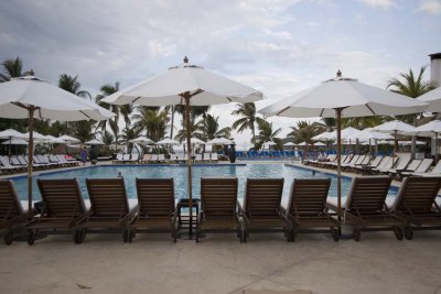 Club Med, Ixtapa - Around and Around