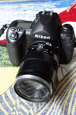 Makro-Planar 100mm with Nikon F6